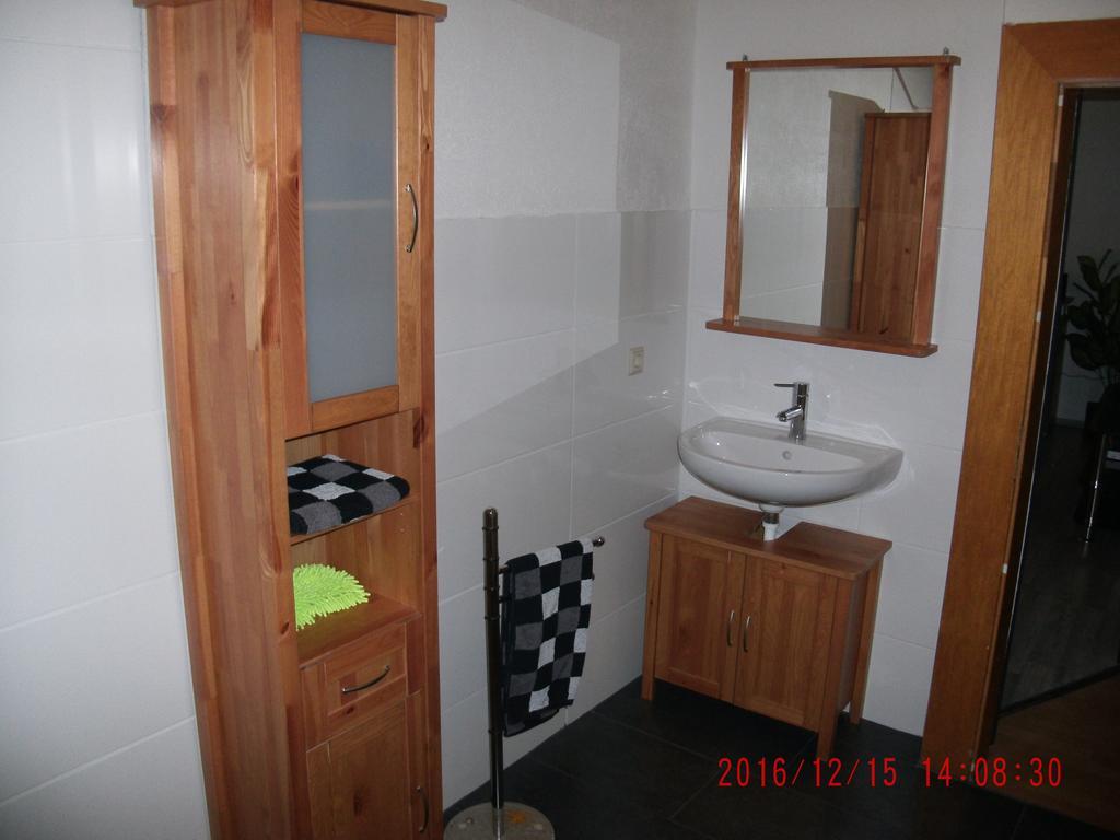 Ferienwohnung In Vino Veritas 诺伊马根-德赫龙 外观 照片